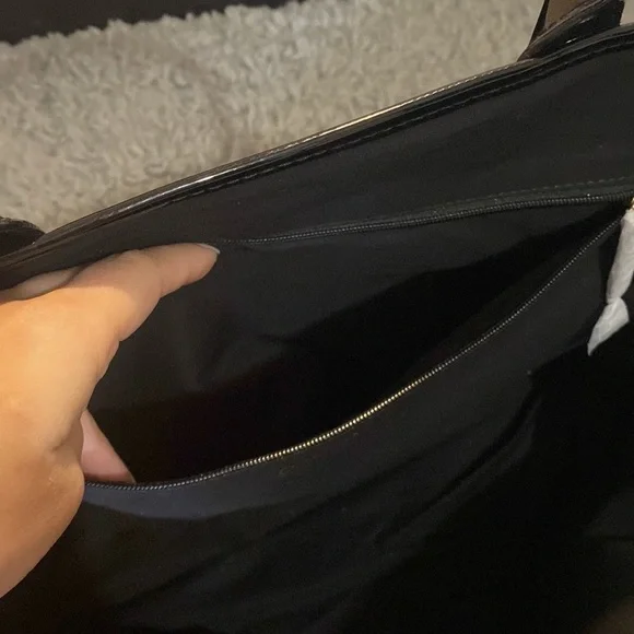 Brand new. Black VS tote bag - Picture 4 of 4